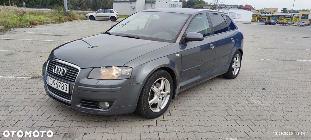 Audi A3 ver-2-0-fsi-sportback-ambiente - 2