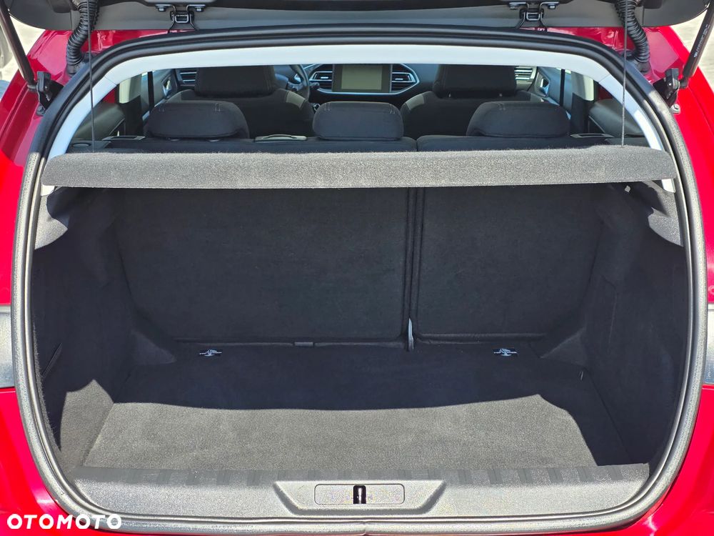 Peugeot 308 1.2 PureTech Style S&S - 23