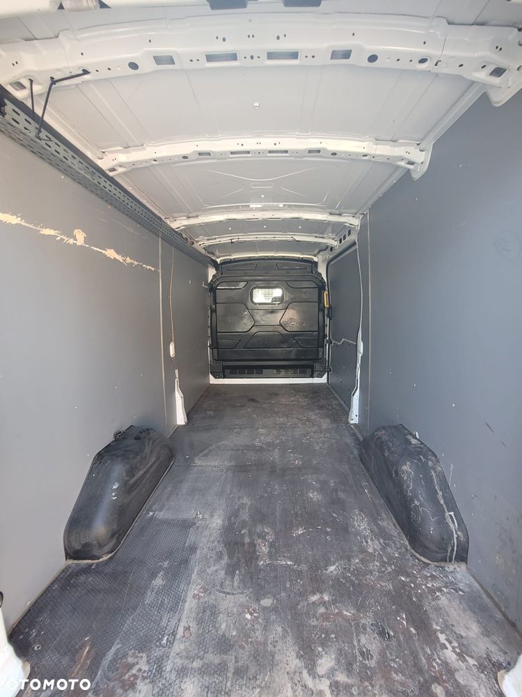 Ford Transit - 20