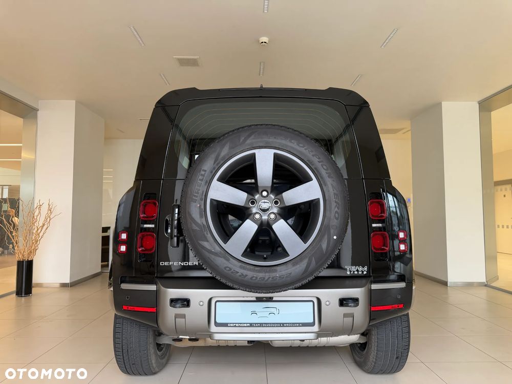 Land Rover Defender 2025 photo 4