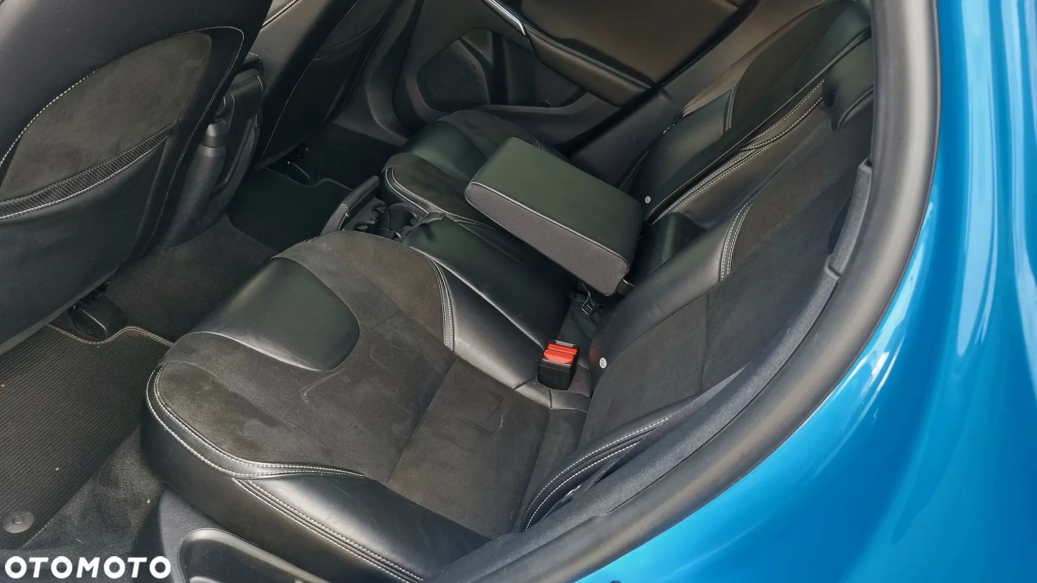 Volvo V40 D3 R-Design Momentum - 15