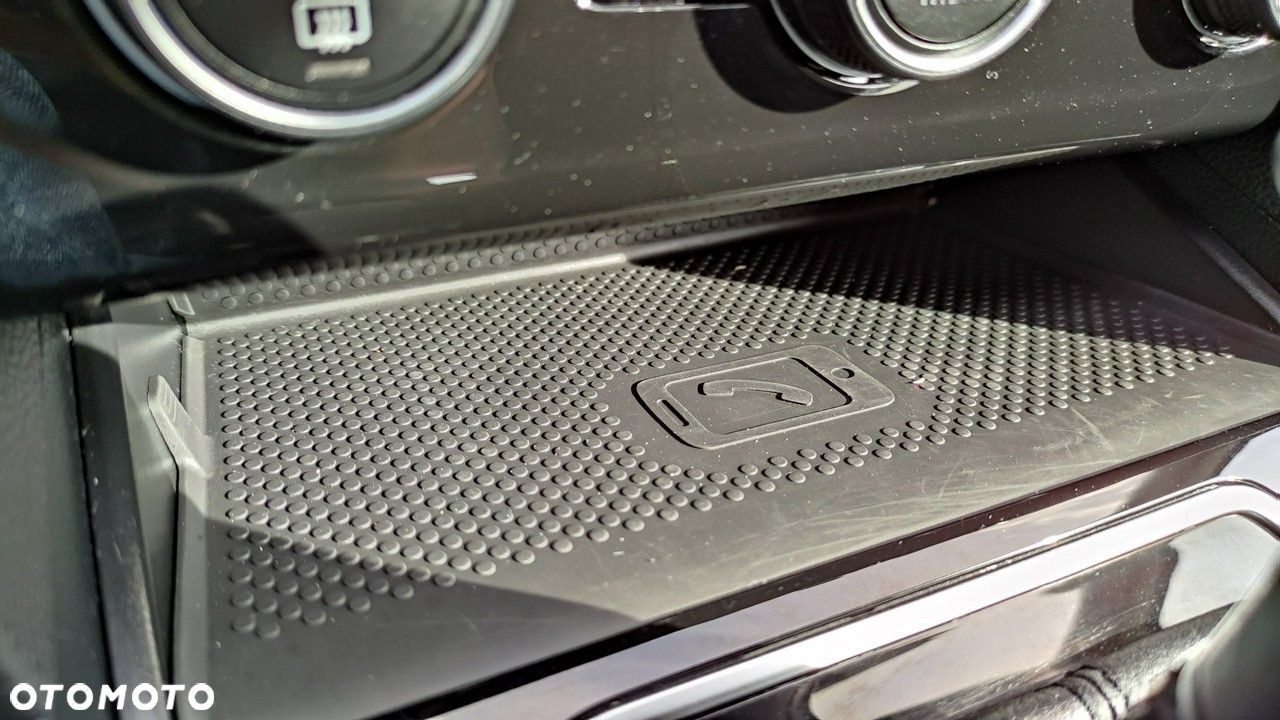 Volkswagen Passat - 39