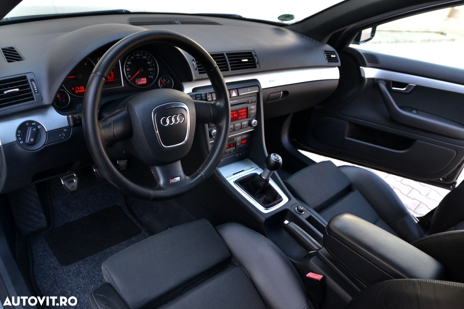 Audi A4 2.0 TDI Quattro Avant - 6