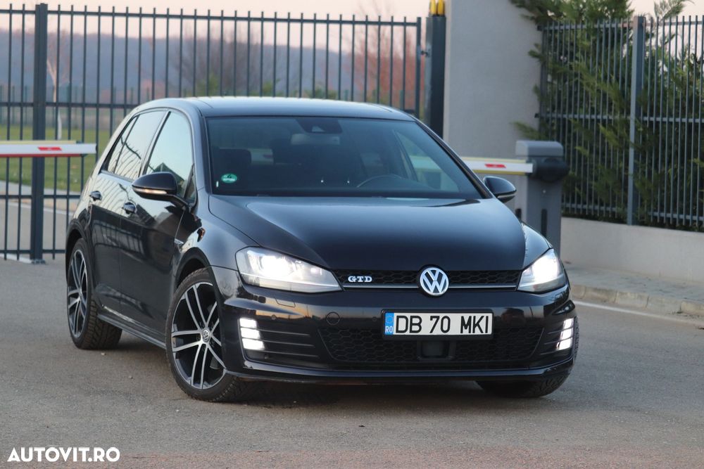 Volkswagen Golf 2.0 TDI DPF BMT GTD - 1
