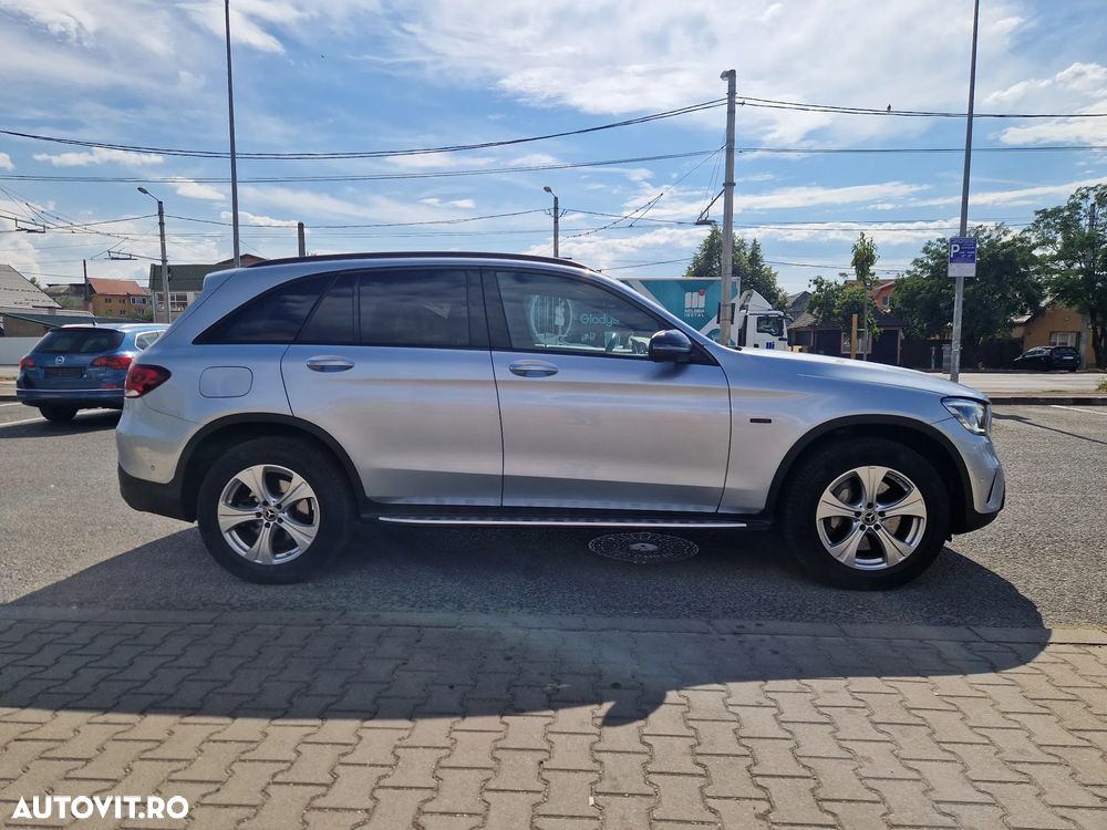 Mercedes-Benz GLC - 21