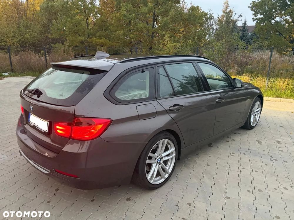 BMW Seria 3 318d Modern Line - 13