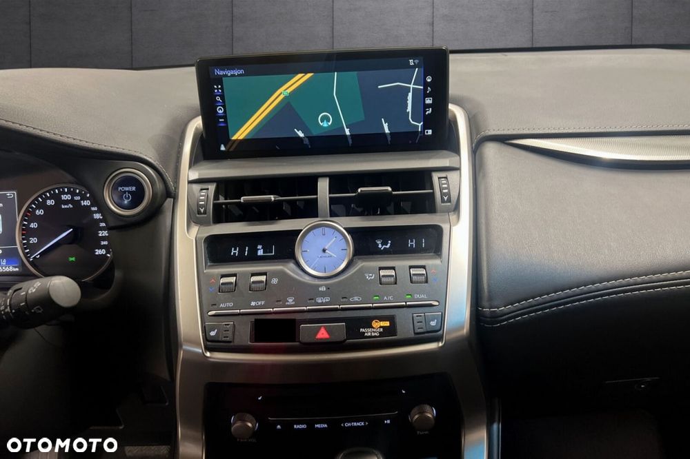 Lexus NX 300h Comfort AWD - 10