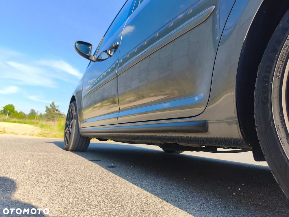 Volkswagen Touran 1.4 TSI Life - 20