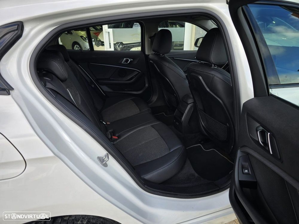 BMW 116 d Line Sport Auto - 24