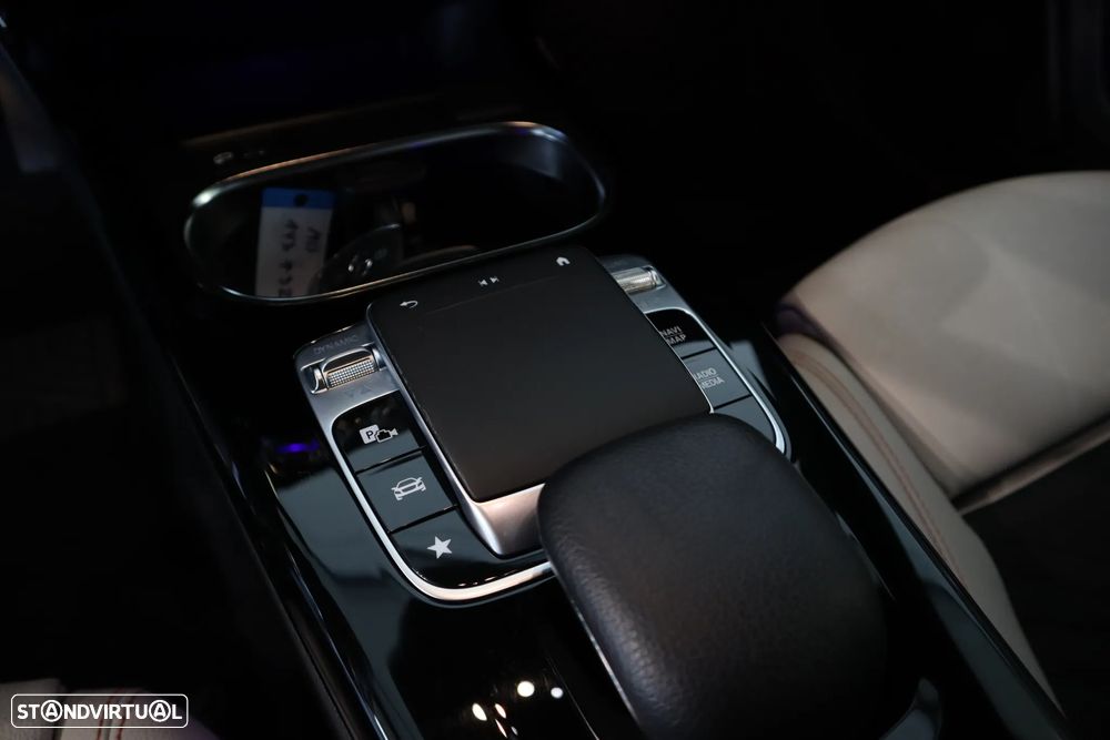Mercedes-Benz A 180 Limousine d Progressive Aut. - 22