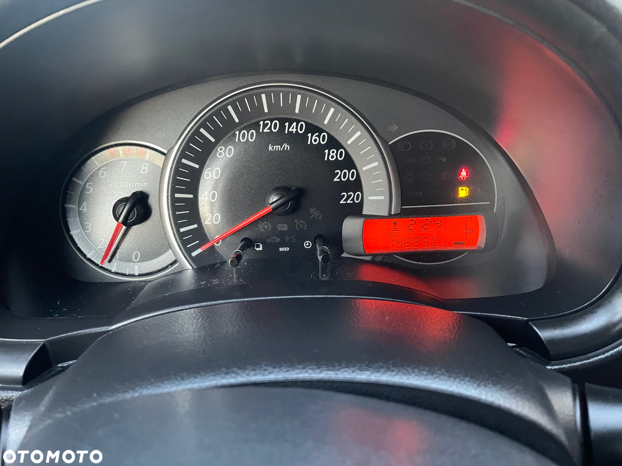 Nissan Micra 1.2 Tekna - 12