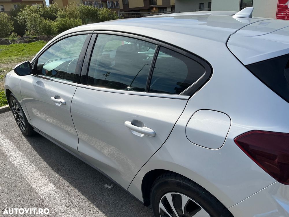 Ford Focus 1.0 EcoBoost MHEV Titanium - 6