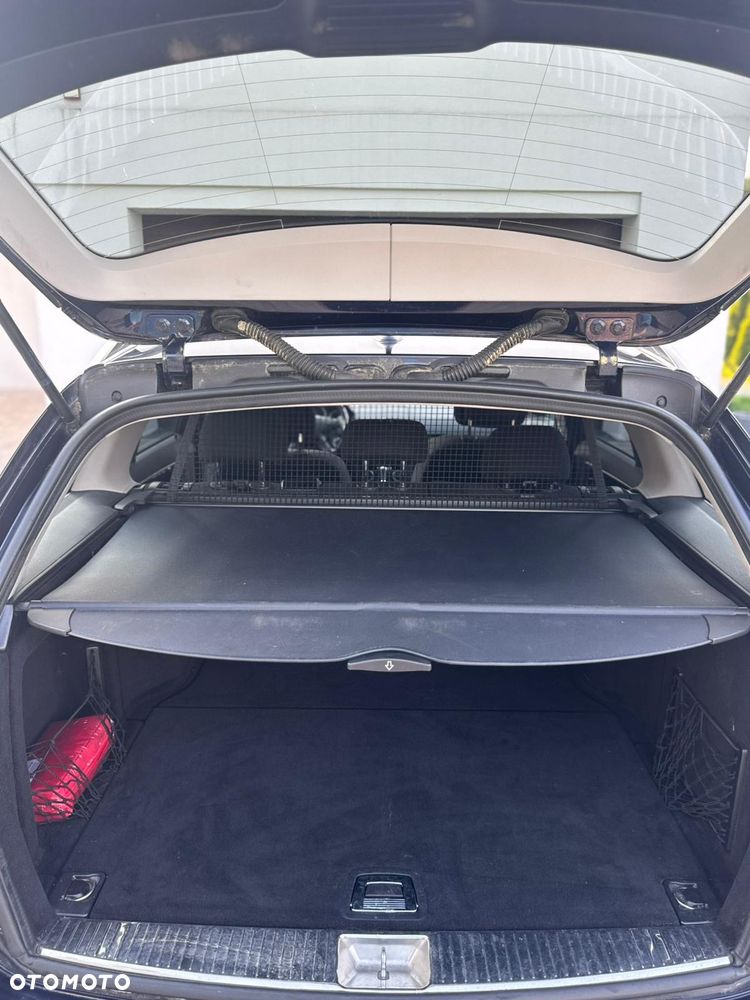 Mercedes-Benz Klasa C 220 CDI DPF Automatik BlueEFFICIENCY Avantgarde - 23
