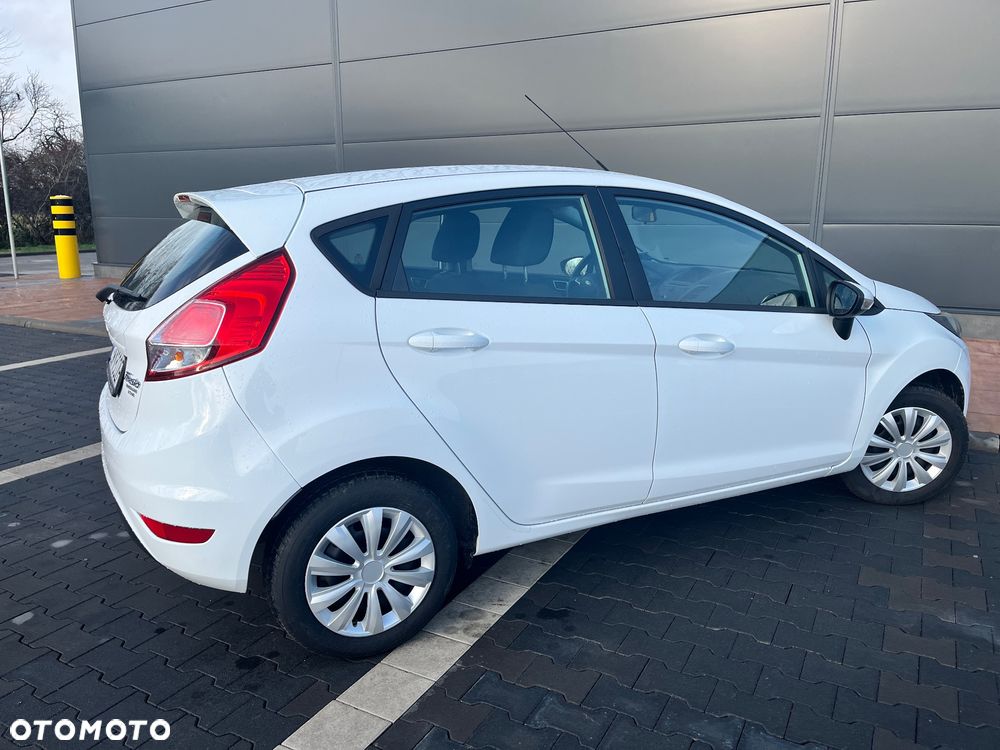 Ford Fiesta 1.25 Ambiente EU5 - 8