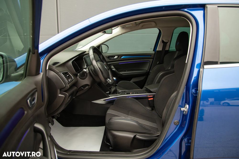 Renault Megane TCe 140 GPF R.S. LINE - 31
