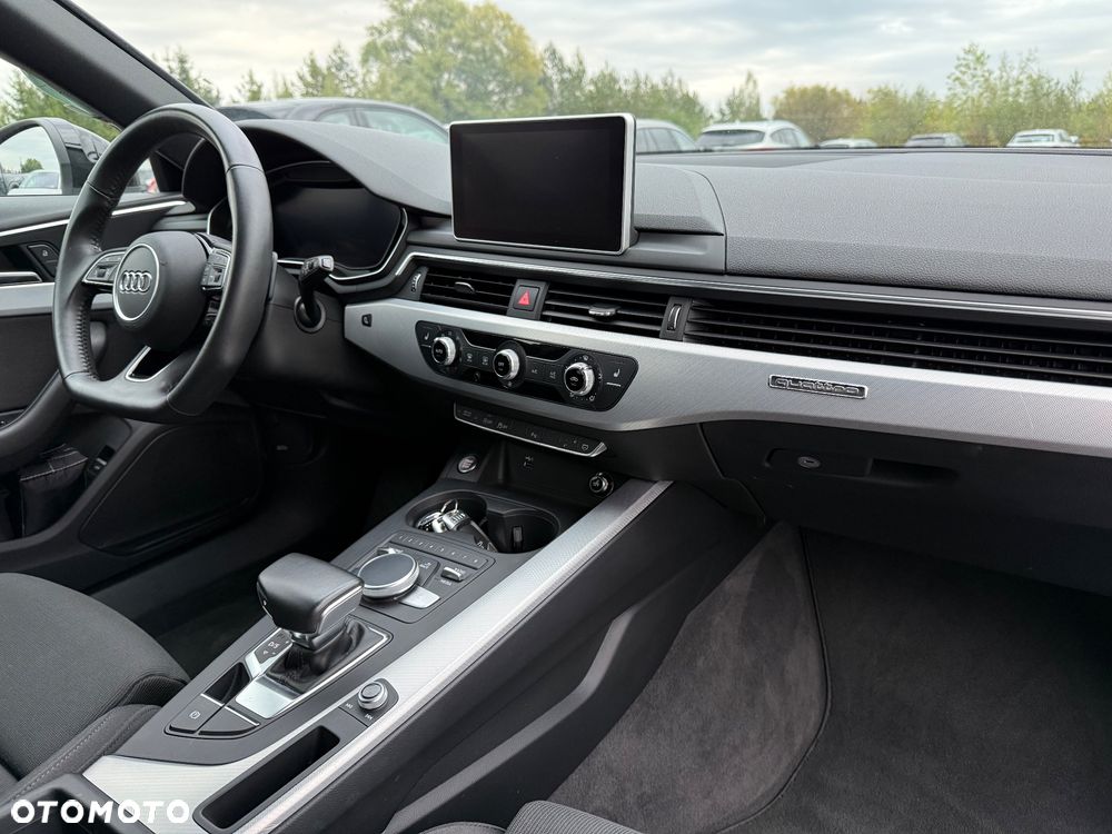 Audi A4 Avant null - 17