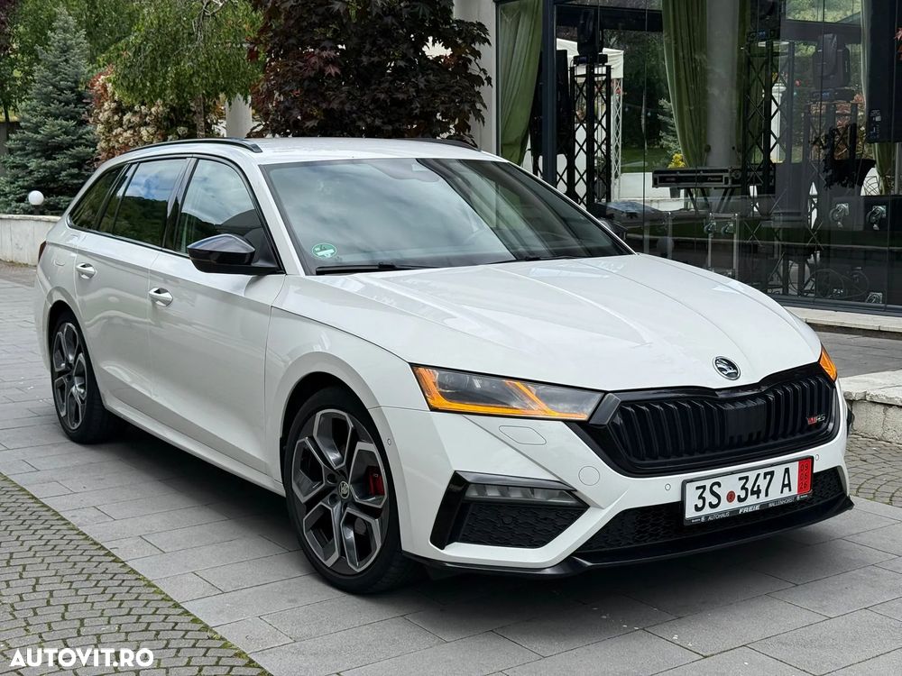 Skoda Octavia 2.0 TDI DSG RS Plus - 1