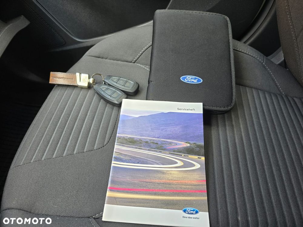 Ford Focus 1.0 EcoBoost Titanium - 34