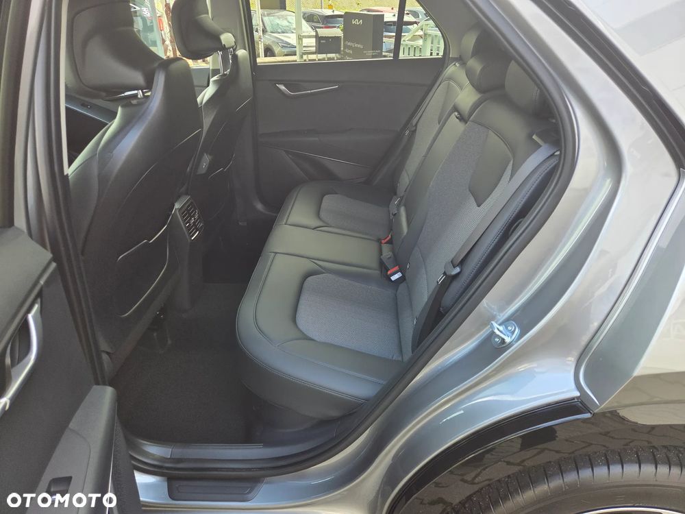 Kia Niro 1.6 GDI Hybrid L - 13