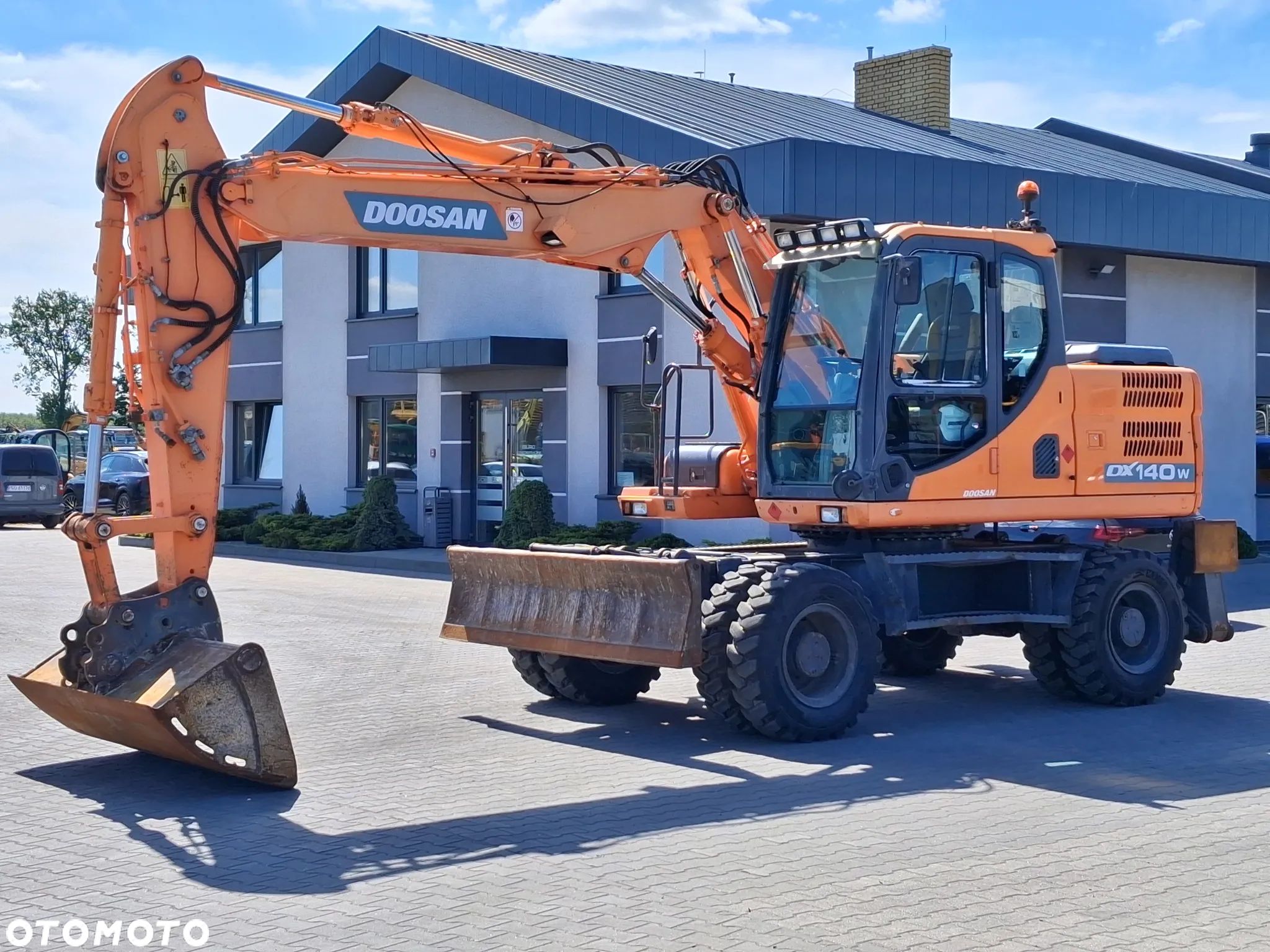 Doosan DX 140 W - 3 - 1