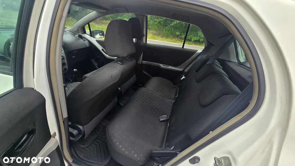 Toyota Yaris 1.0 Luna - 10