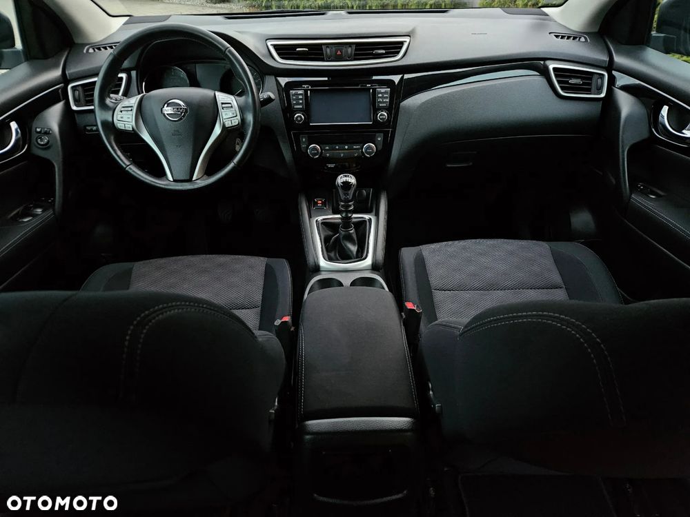 Nissan Qashqai 1.2 DIG-T N-Vision - 18