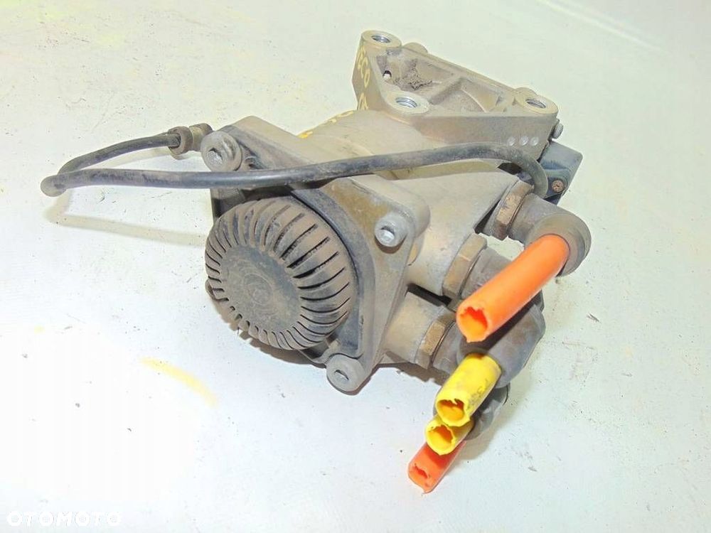 IVECO MAGIRUS 260-30 05r ZAWÓR GŁÓWNY HAMULCA - 9