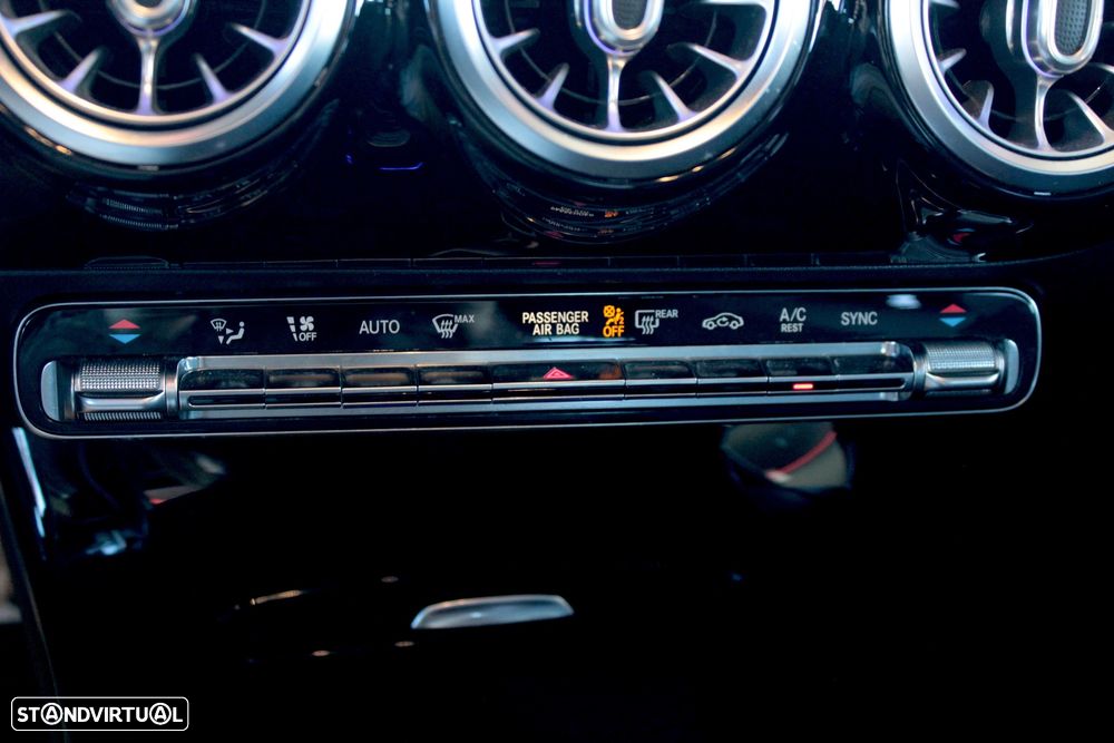 Mercedes-Benz A 180 7G-DCT AMG Line - 18