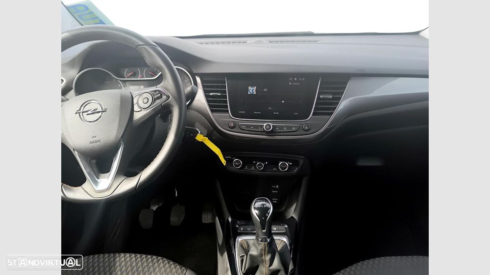Opel Crossland X 1.2 T Innovation - 19