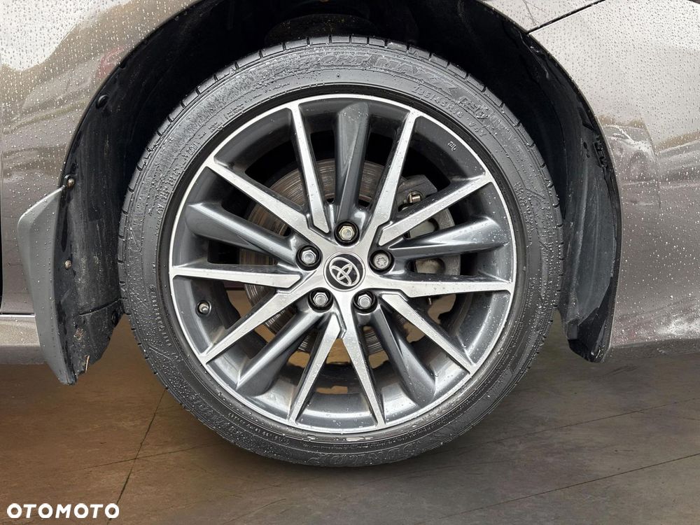 Toyota Camry 2.5 Hybrid Comfort CVT - 18