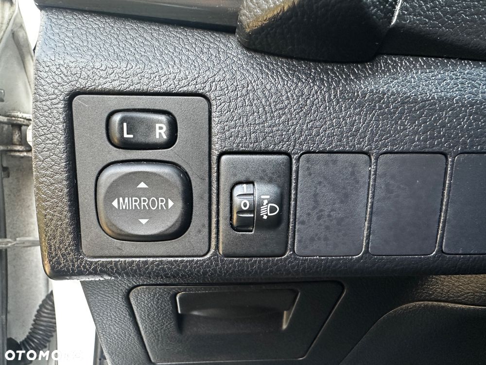 Toyota Auris 1.8 HSD Luna - 24