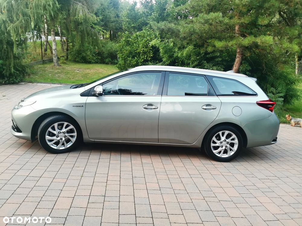 Toyota Auris - 10