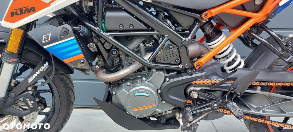 KTM Duke 125 - 19