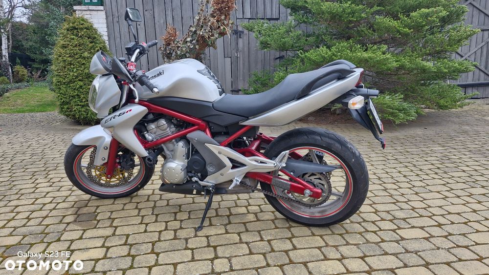 Kawasaki ER - 1