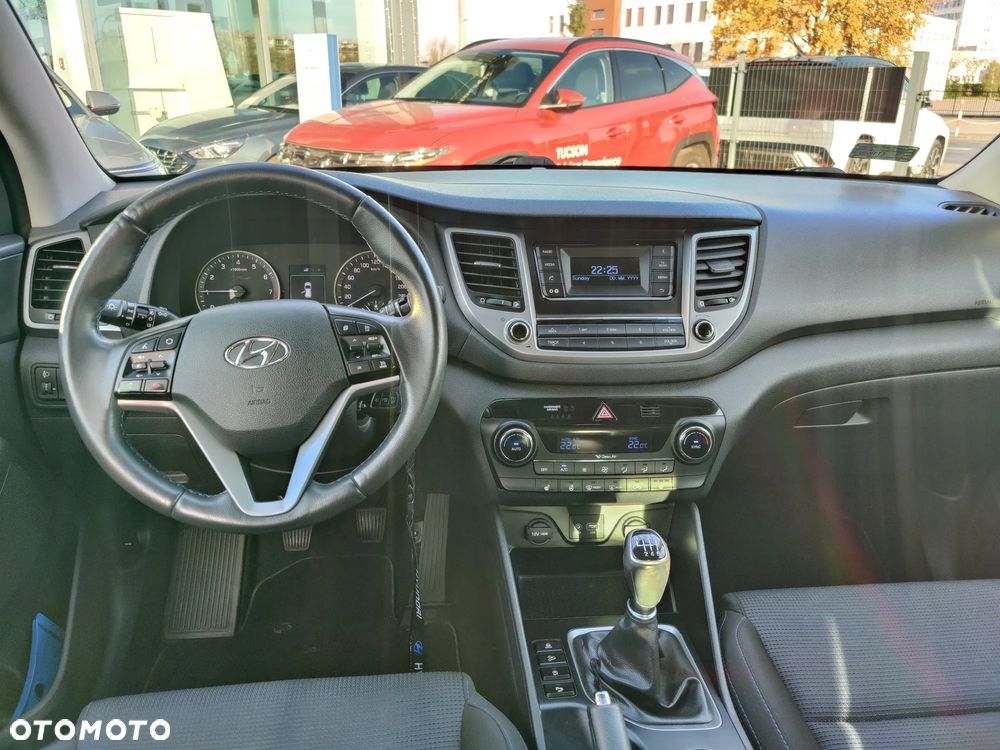 Hyundai Tucson 1.6 GDI BlueDrive GO 2WD - 12