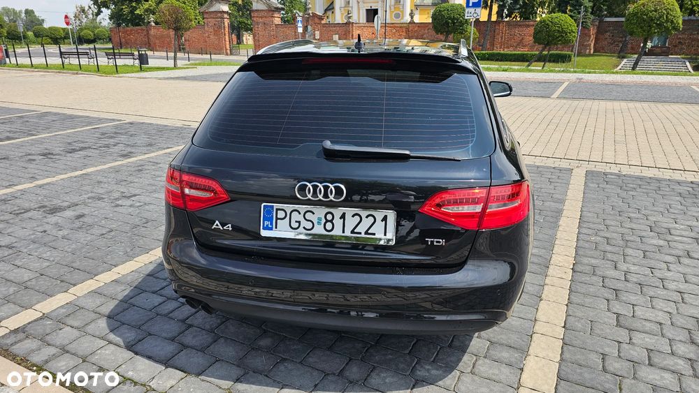 Audi A4 Avant - 9