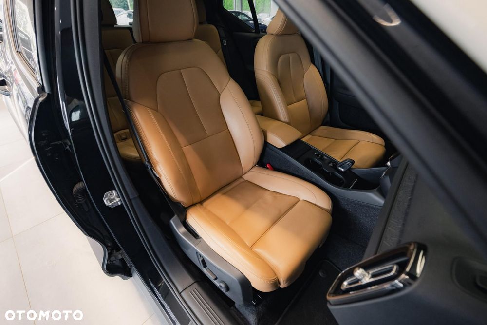 Volvo XC 40 T4 AWD - 16