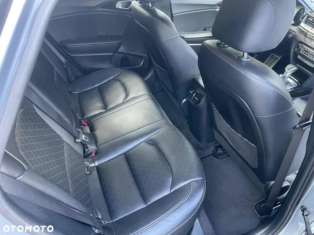 Kia Ceed 1.4 T-GDI L Business Line Plus DCT - 12