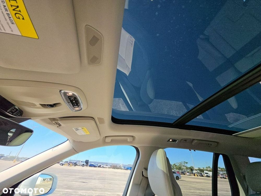 Volvo XC 90 - 16