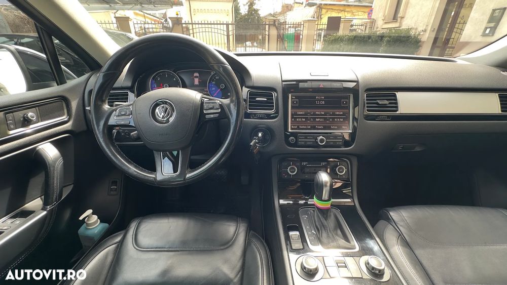 Volkswagen Touareg 3.0 V6 TDI BMT - 21