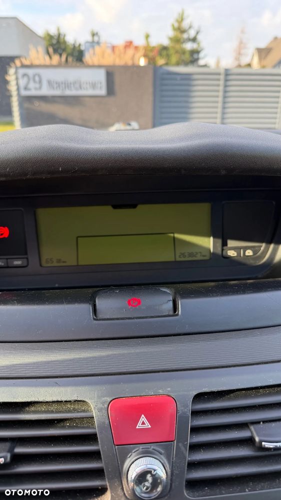 Citroën C4 Picasso 1.6 HDi FAP EGS6 Tendance - 6