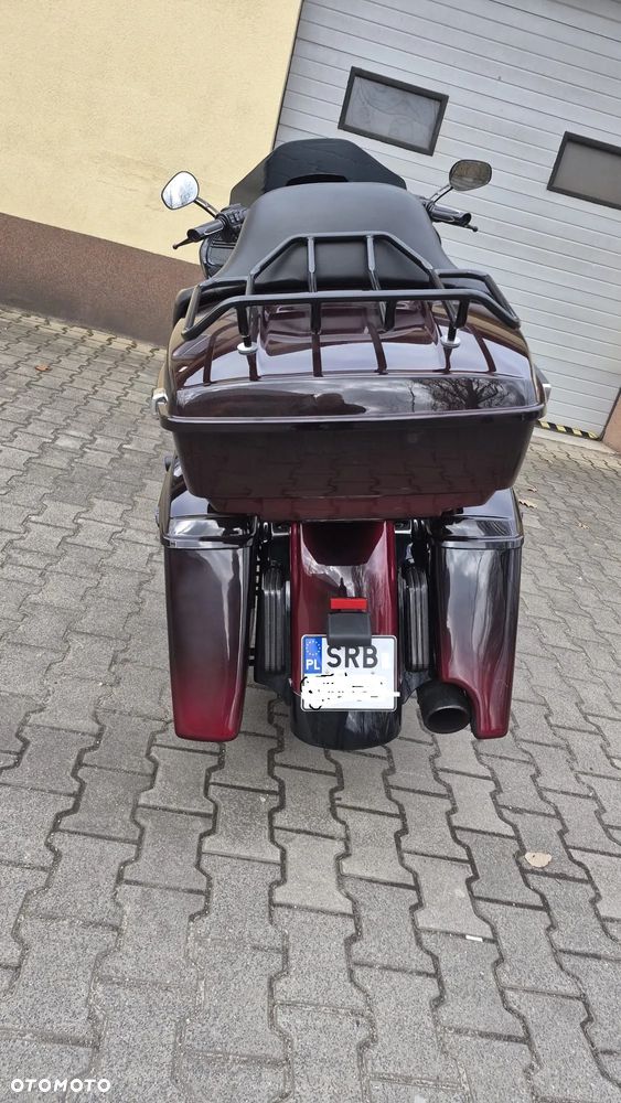 Harley-Davidson Touring Road Glide - 2