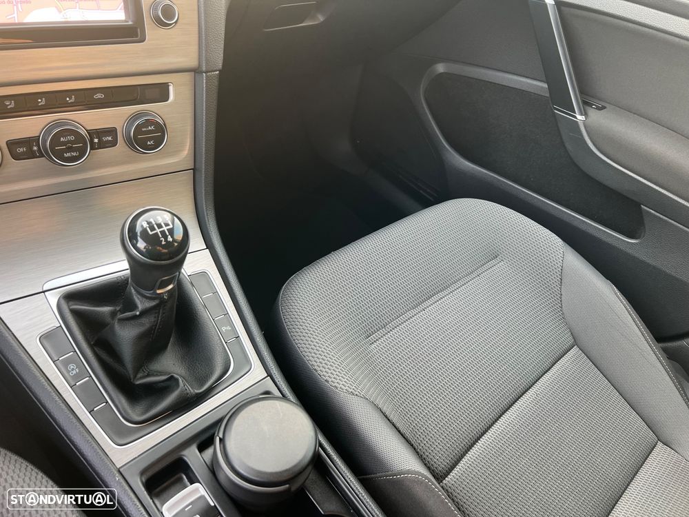 VW Golf 1.6 TDi GPS Edition - 12