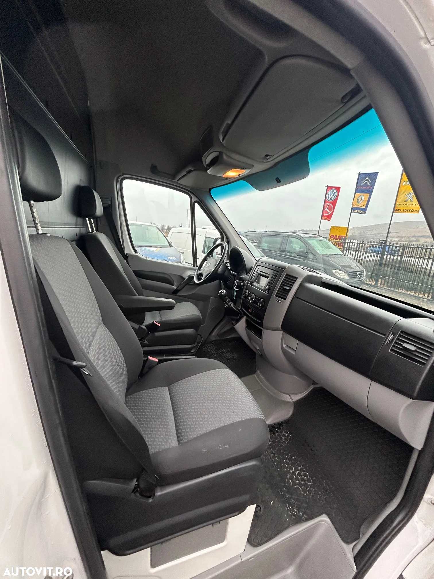 Volkswagen Crafter - 6