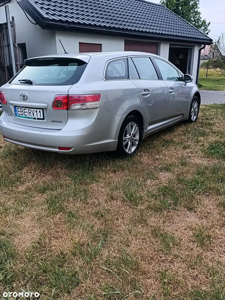 Toyota Avensis 1.8 Multidrive S Sol - 4