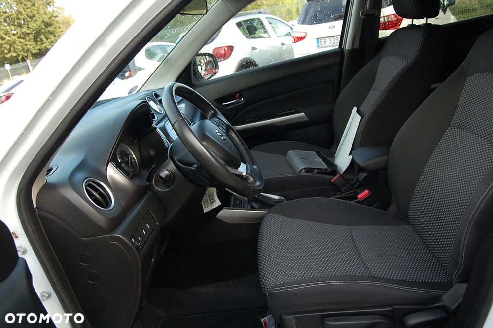 Suzuki Vitara - 22