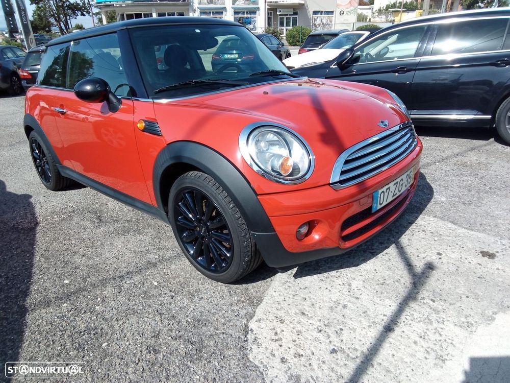 MINI 3 Portas Cooper D - 2