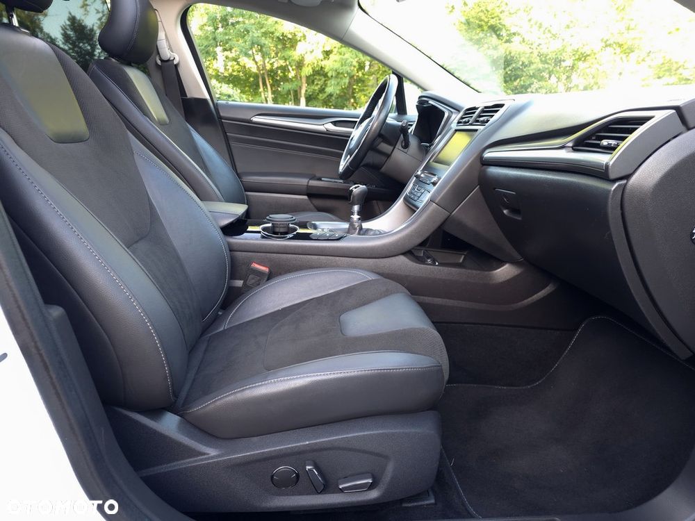 Ford Mondeo 2.0 TDCi Titanium - 13