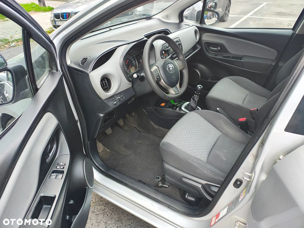 Toyota Yaris 1.33 Active - 8