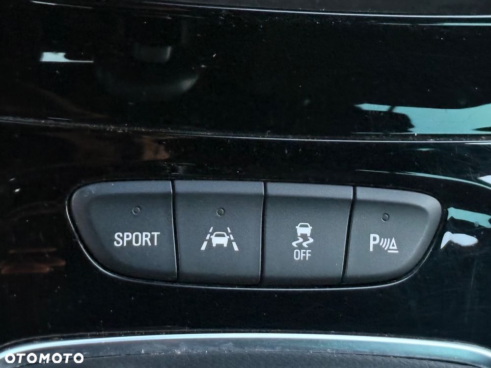 Opel Astra 1.4 Turbo Dynamic - 22